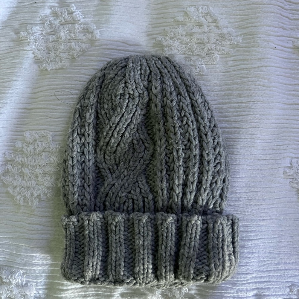 Grey beanie